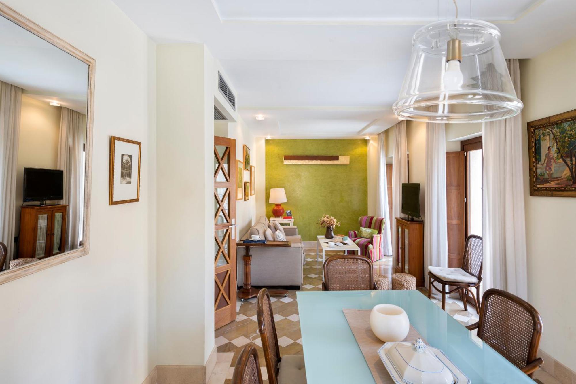 Magno Apartments Santo Tomas Севілья Екстер'єр фото